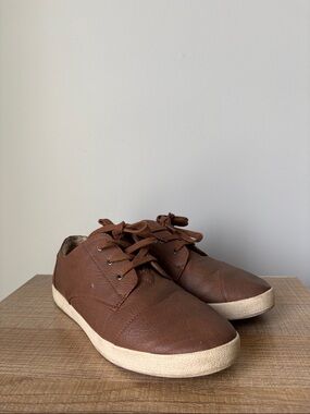 Toms Women's Casual Brown Leatherette Lace-Up Sneakers Size 9